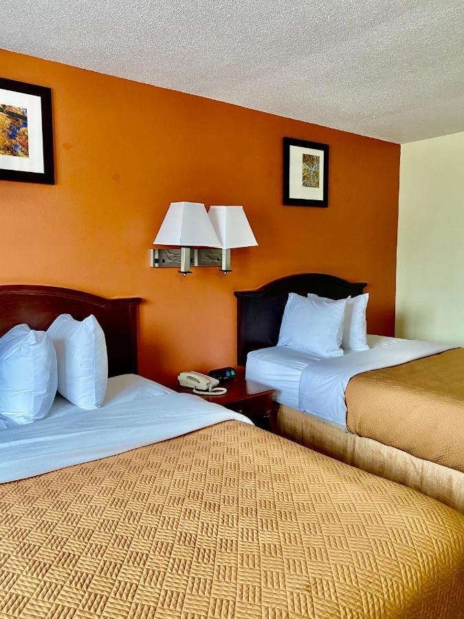 Travelodge By Wyndham La Porte/Michigan City Area Luaran gambar
