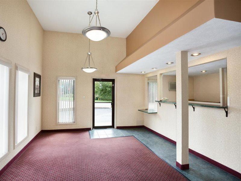Travelodge By Wyndham La Porte/Michigan City Area Luaran gambar