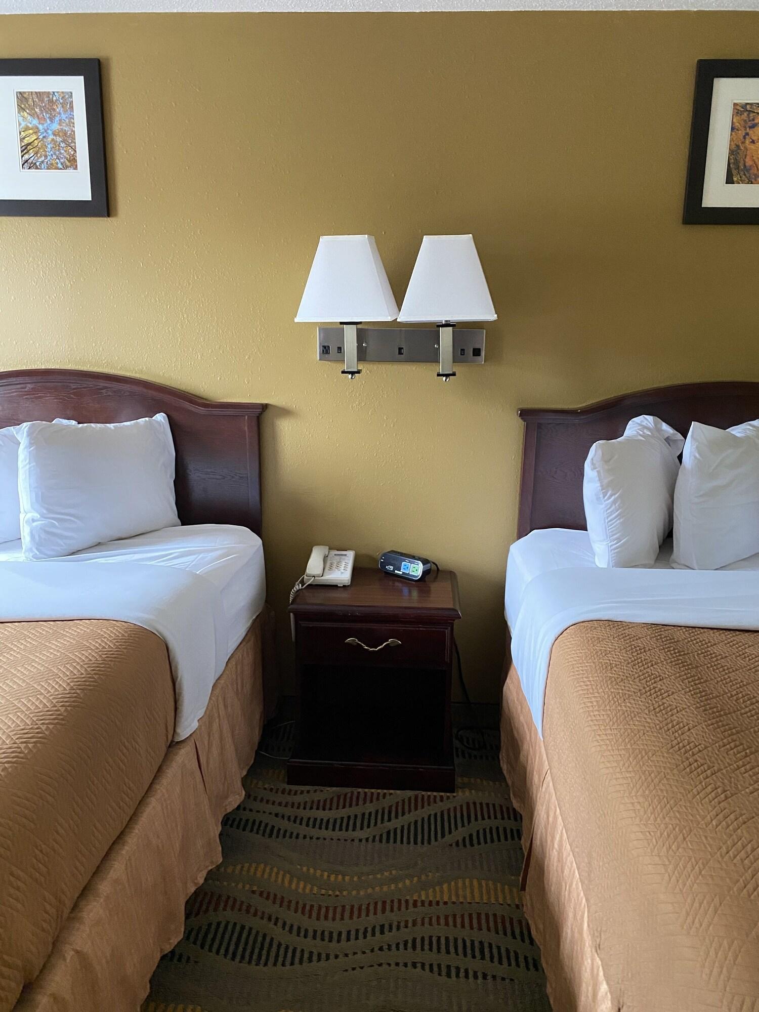 Travelodge By Wyndham La Porte/Michigan City Area Luaran gambar
