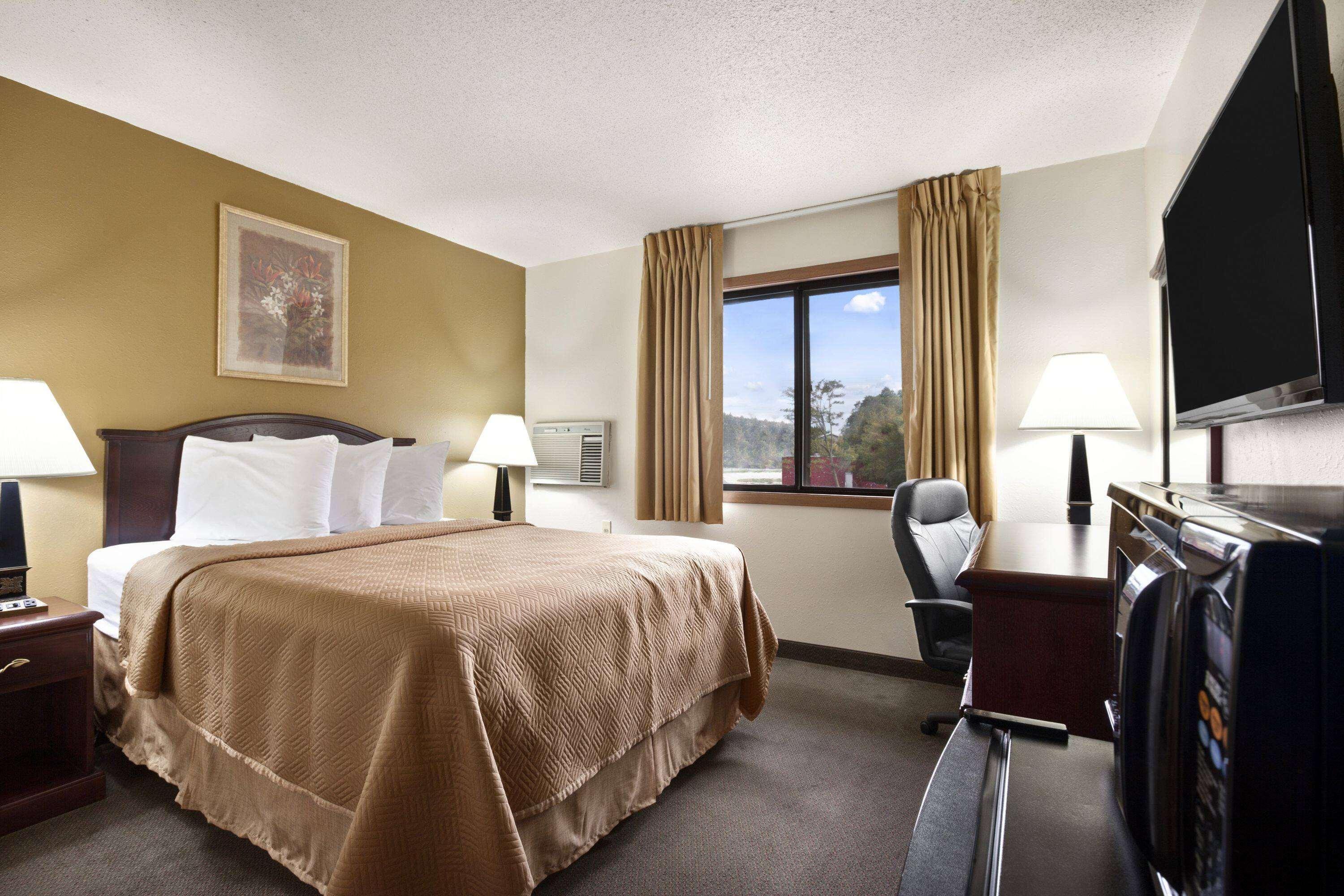 Travelodge By Wyndham La Porte/Michigan City Area Luaran gambar