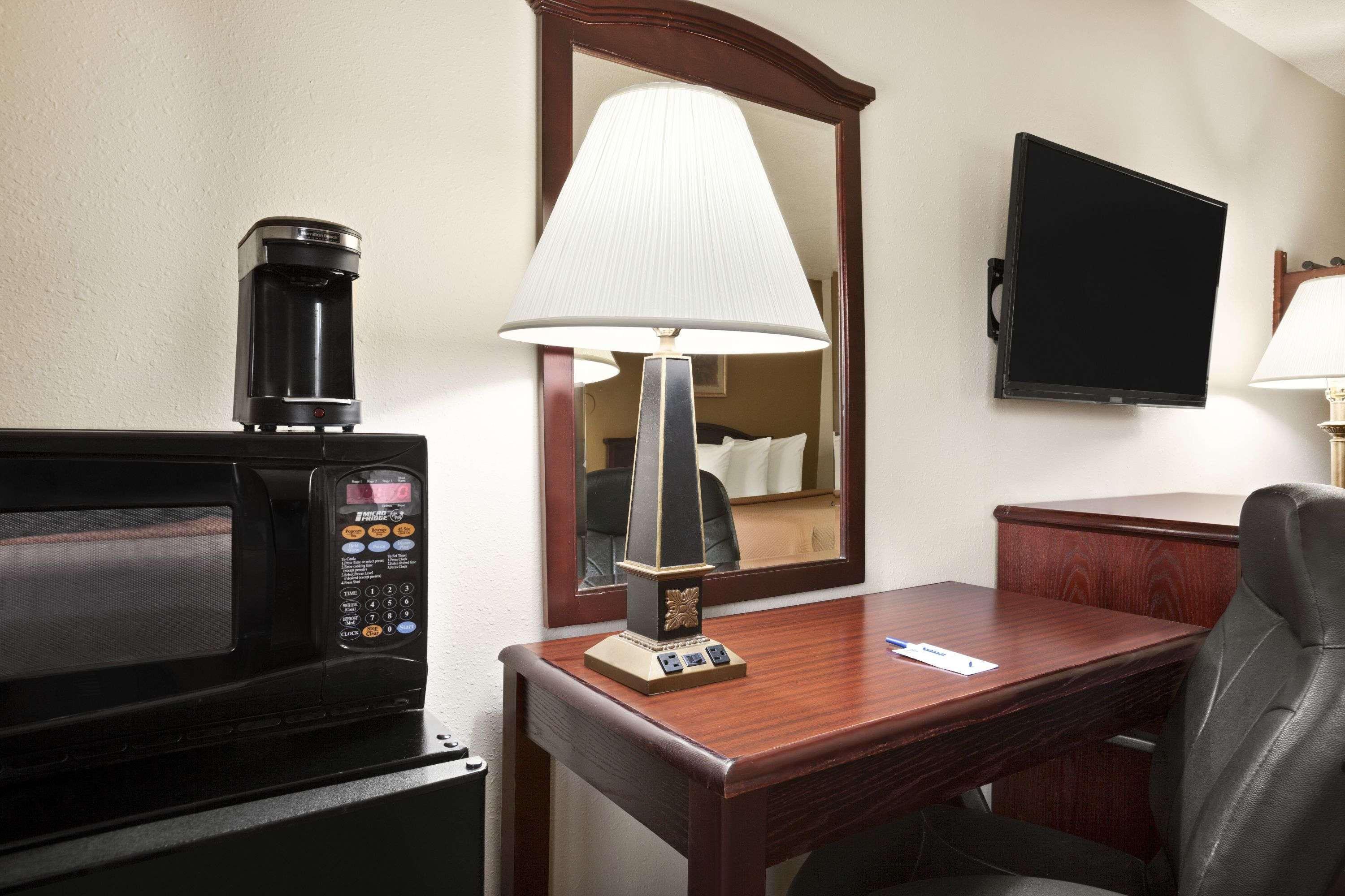 Travelodge By Wyndham La Porte/Michigan City Area Luaran gambar